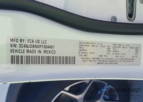 2024 Jeep Compass Latitude 4X4 from USA, damaged, VIN 3C4NJDBNXRT604481